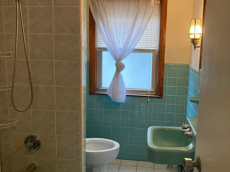 4 Derby St #3 — Photo 9