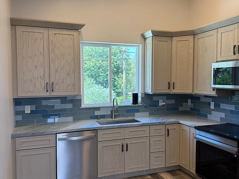 801 Vale View Dr #B — Photo 36