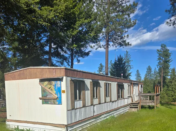 35312 N Newport Hwy Trailer 204, Chattaroy, WA 99003