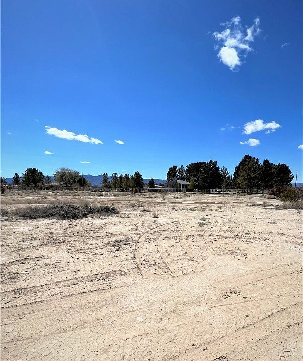 1st image of 3471 E Thousandaire Blvd