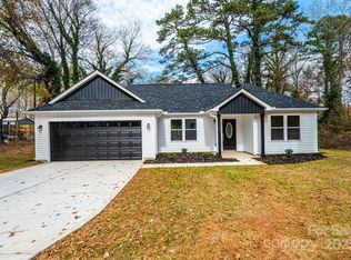 113 10th Ave SE, Hickory, NC 28602