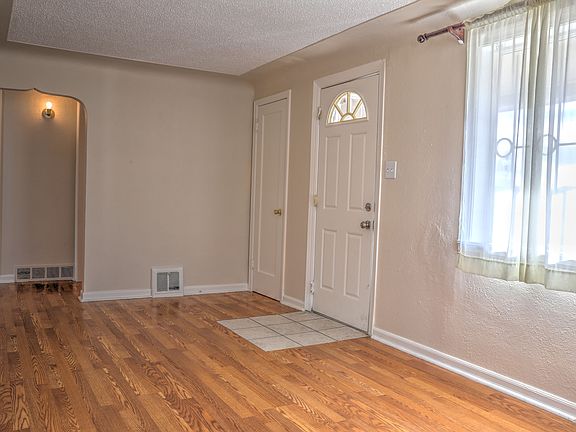 2nd image of 3101 W Ford Pl