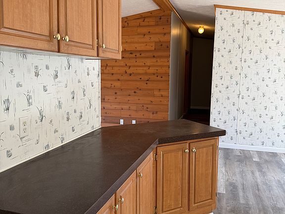 4th image of 335 Brett Hill Rd