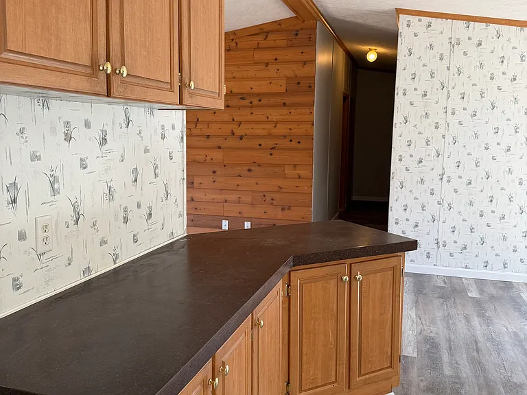 335 Brett Hill Rd — Photo 4
