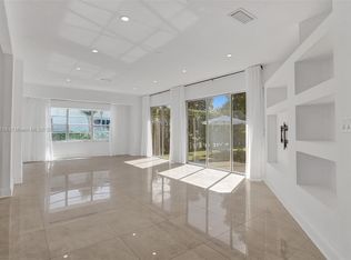 1318 Jackson St, Hollywood, FL 33019