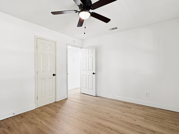 3rd image of 614 W Heard St #4