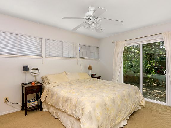 4th image of 3242 Carnegie Way