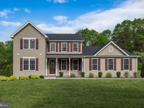 35 Bunker Hill Rd, Middletown, VA 22655