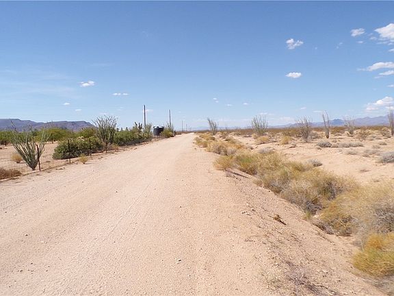 2nd image of 207-23-079 Arroyo Road