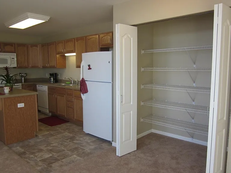 826 Taylor Pkwy — Photo 14