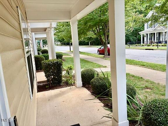 4th image of 939 Ileagnes Rd
