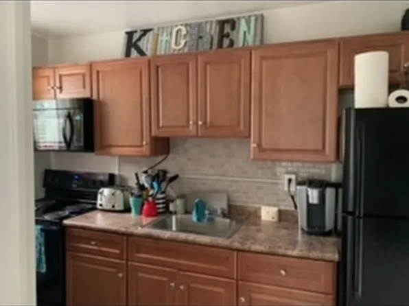 College View Apartments, 449 College Ave #2B-1Ba-900Sqft, Greensburg, PA 15601