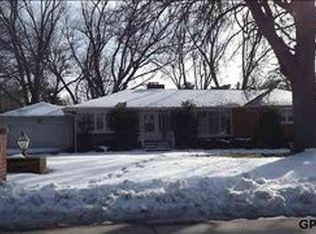 5219 Crown Point Ave, Omaha, NE 68104