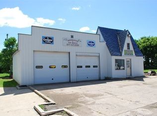 208 S Main St, Granada, MN 56039