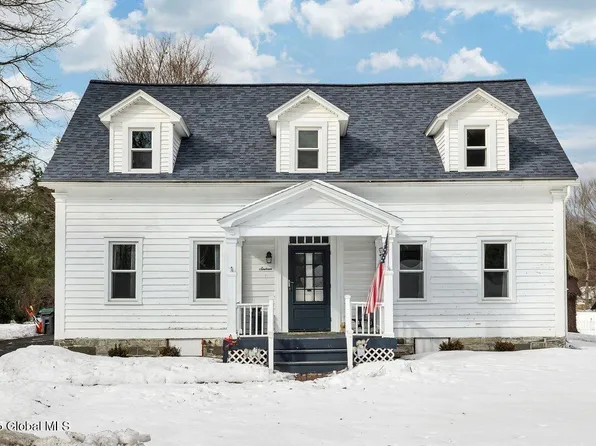 16 Crooked Street, Charlton, NY 12019