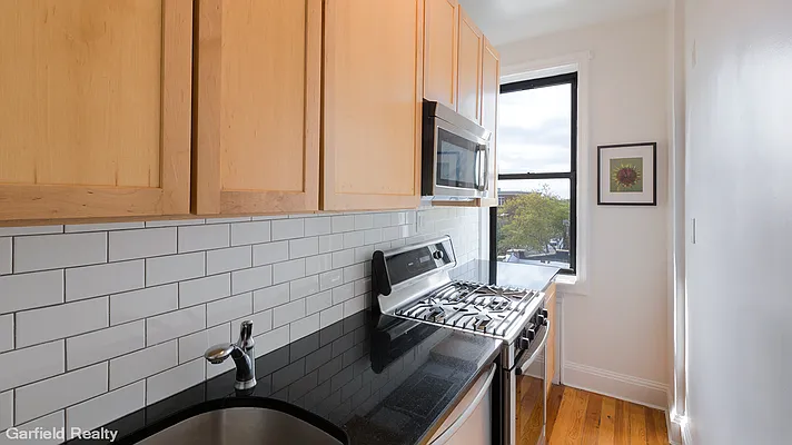 Sold by Garfield Realty  | media 18