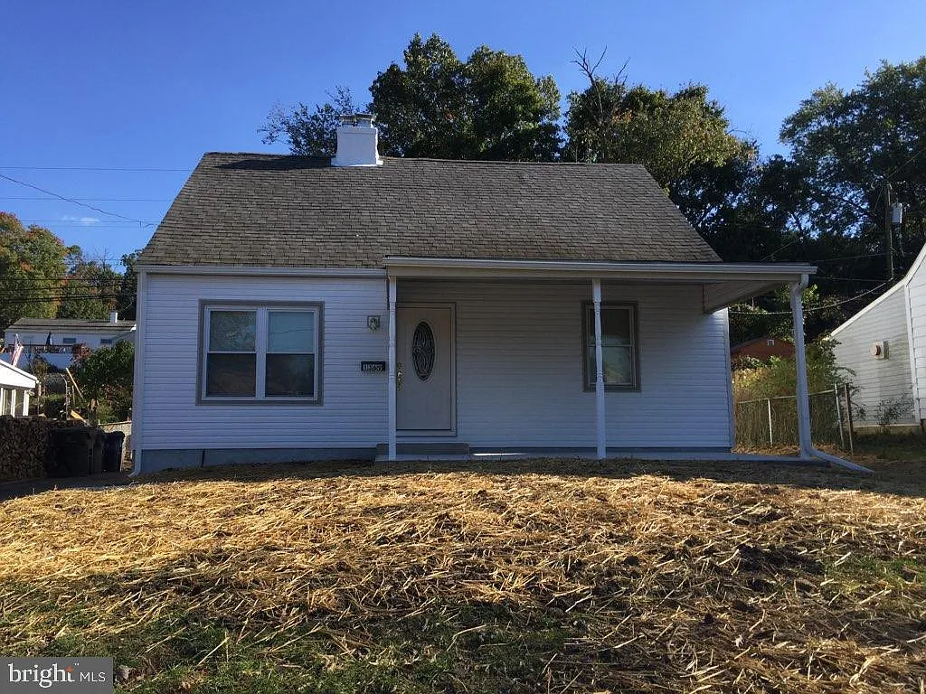 1369 Rothley Ave photo 1