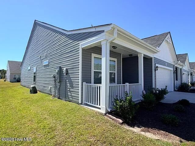 3 bed, 2.0 bath, $1,800 — Photo 2
