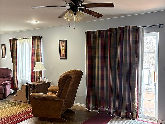 3rd image of 253 Ghaner Dr