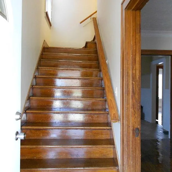1027 Underwood Ave SE — Photo 1