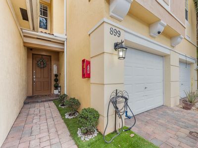 899 Pipers Cay Drive, West Palm Beach, FL, 33415