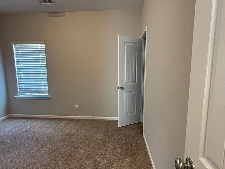 134 Sunflower Cir — Photo 6