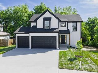 924 168th Ct, Basehor, KS 66007