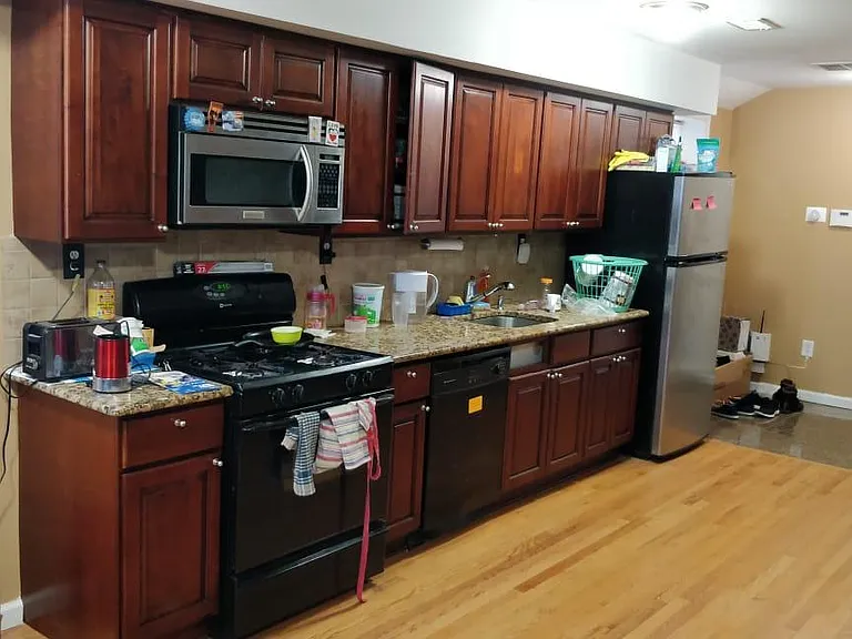 459 Liberty Ave — Photo 3