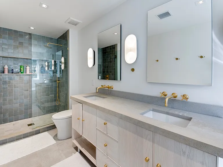 8 Lily Hill Rd — Photo 13