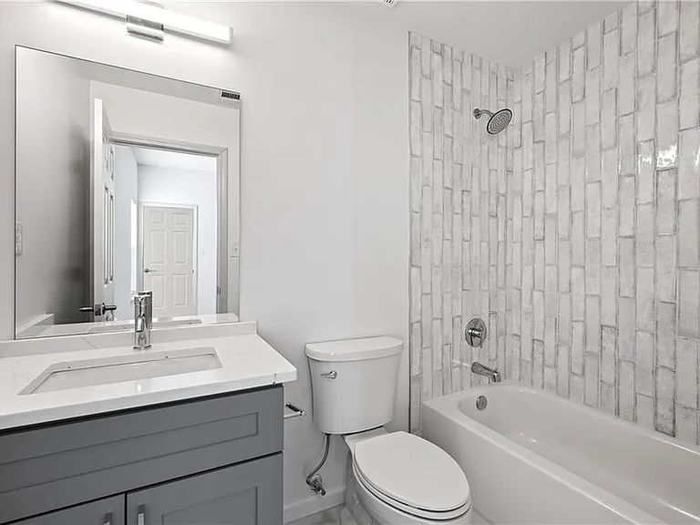 567 Winton Ter NE #A — Photo 18