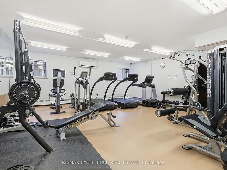 360 Ridelle Ave #1701 — Photo 12