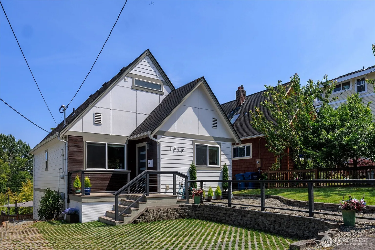 1070 25th Avenue E photo 1