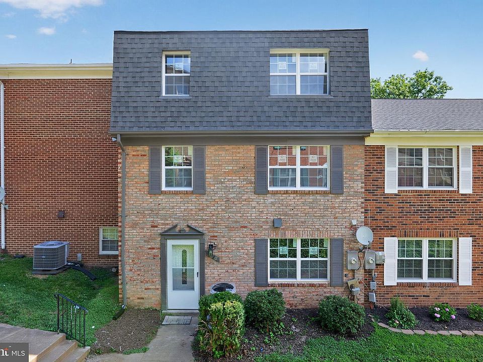 1st image of 9836 Hagel Cir