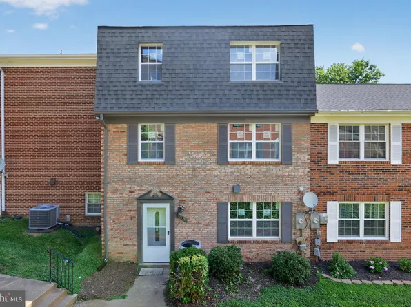 9836 Hagel Cir, Lorton, VA 22079