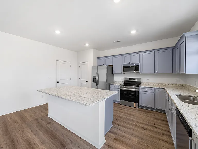 49 Elijah St — Photo 8
