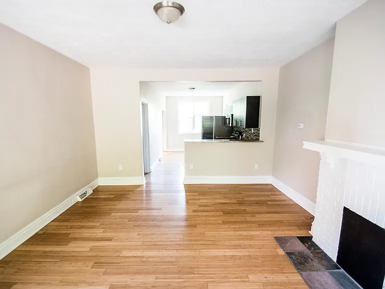 2619 Josephine St — Photo 4