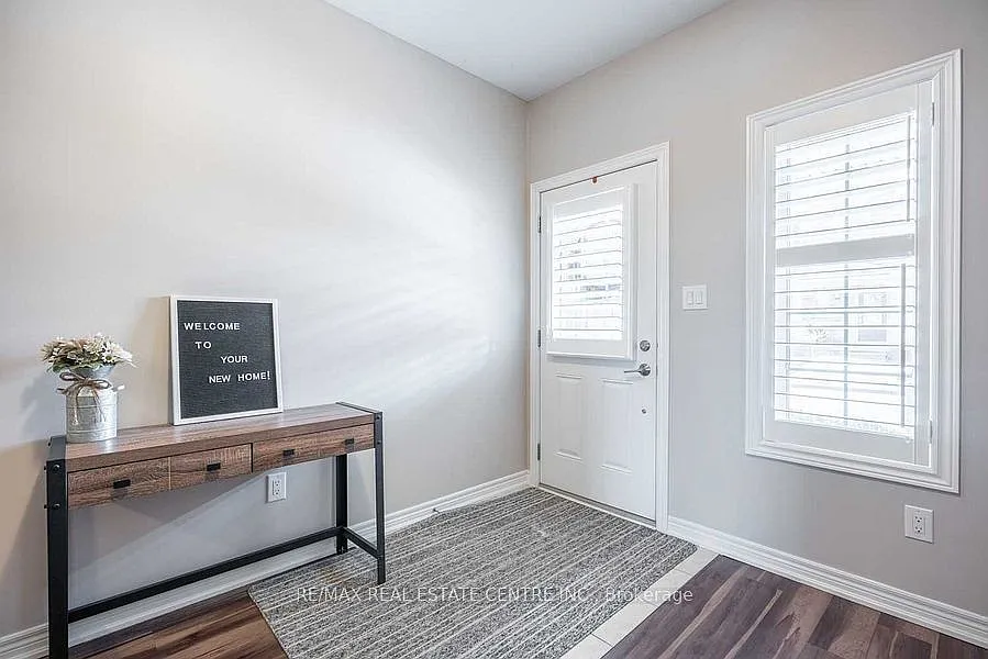 4 bed, $2,550 — Photo 3
