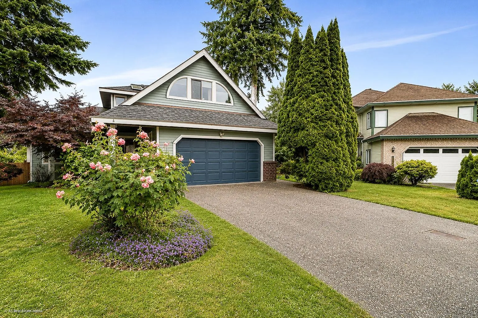 4 bed, 3295 sqft, $3,699 — Photo 3
