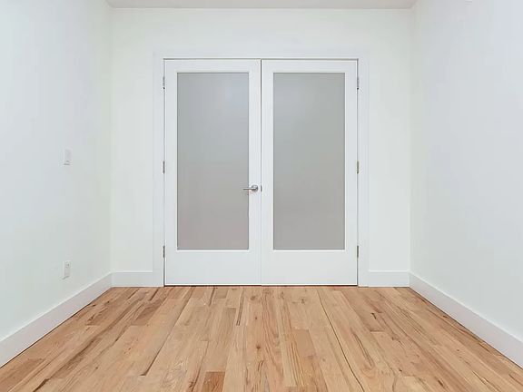 4th image of 1475 Nostrand Ave #3R