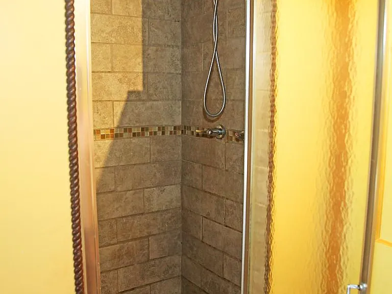 528 W Ferry St — Photo 13