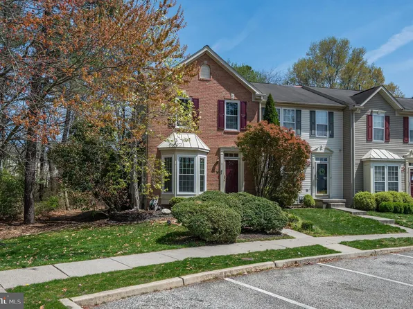 1 Colts Neck Dr, Sicklerville, NJ 08081