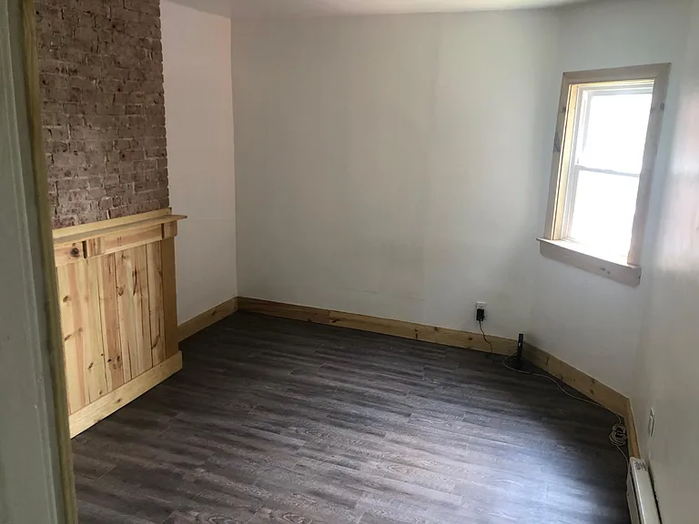 3709 Botsford St #B — Photo 8