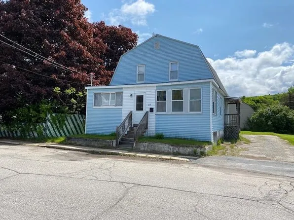 668 Cheshire Street, Berlin, NH 03570