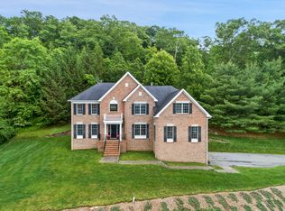 6 Rolling Ridge Ct, Mount Kisco, NY 10549