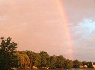 206 Candlewick Dr SE, Poplar Grove, IL 61065