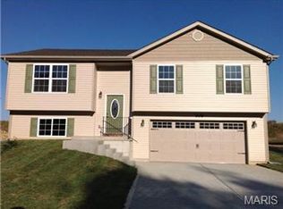 310 Aspen Creek Dr, Wentzville, MO 63385