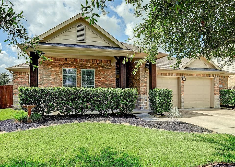 1st image of 616 White Oak Pointe