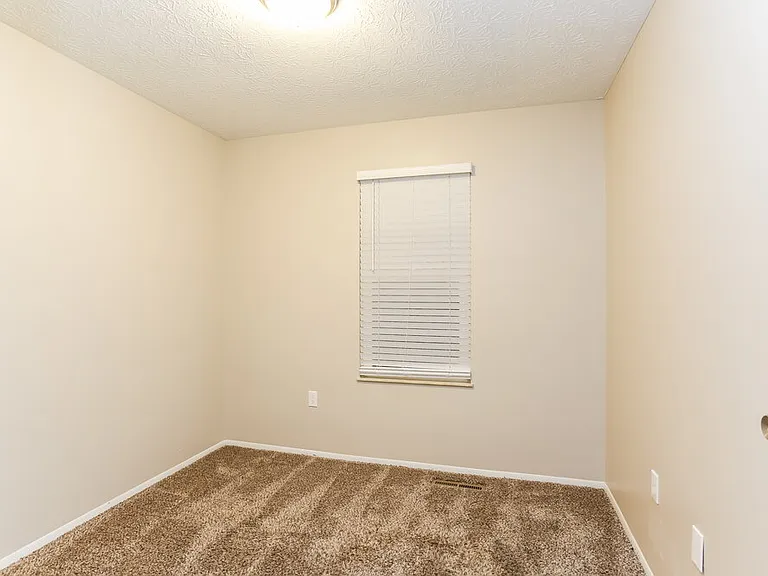 4865 Heaton Rd — Photo 15