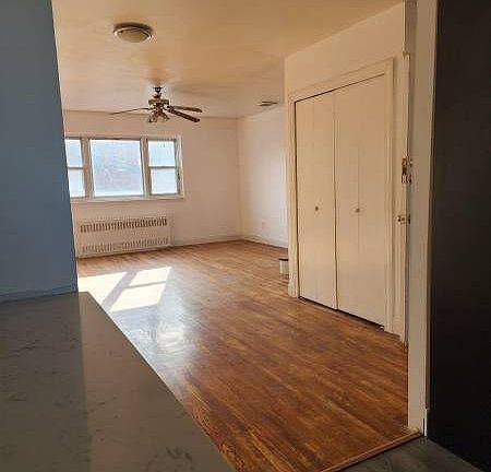 4th image of 1620 Taylor Ave #2
