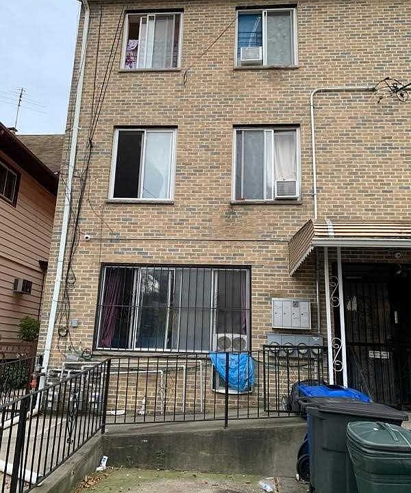 2nd image of 17514 90th Ave